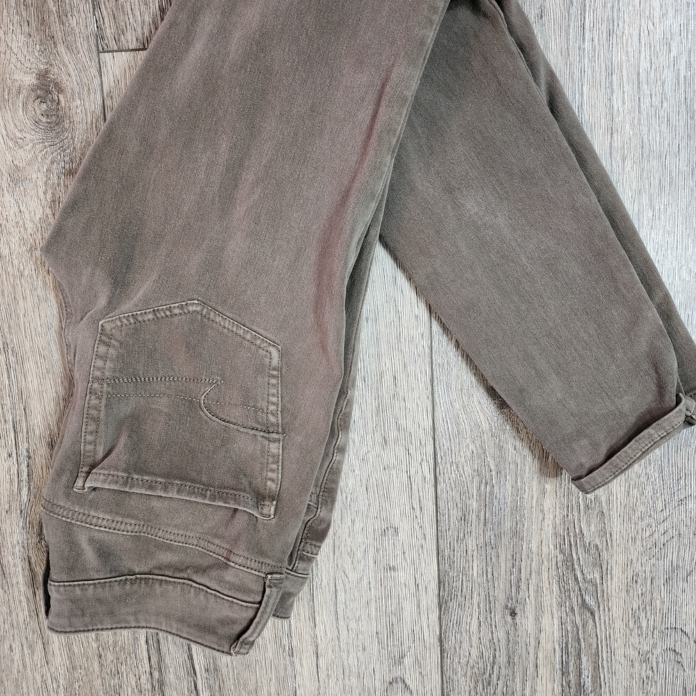 American Eagle Outfitters Taupe Super Stretch Skinny Jeans